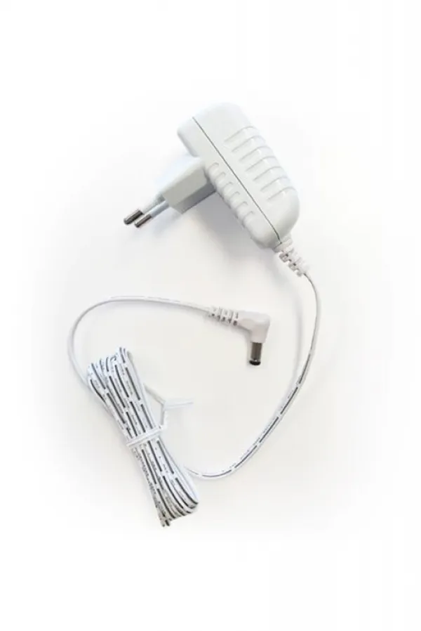 Outlet Adapteri (valkoinen) Julisteet Ja Printit|Sisustustavarat
