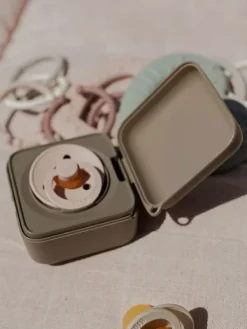 Outlet BIBS - Pacifier Box tuttikotelo Tutit Vauvalle