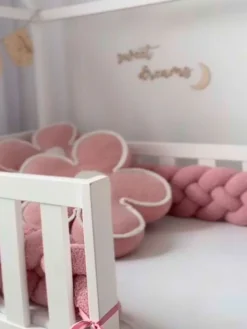 Hot Bouclé Palmikko reunasuoja pinnasänkyyn ja juniorisänkyyn - Pink Vuodevaatteet Ja Viltit