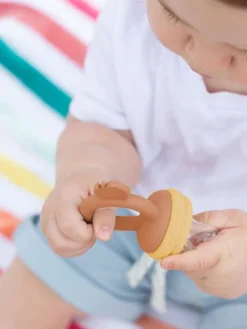 Discount Cherub Baby - Fresh Food Feeder vauvalle - Caramel/Mimosa Ruokailuhetkiin