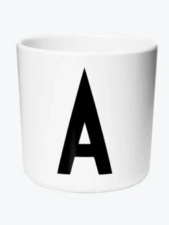 Online Design Letters - Arne Jacobsen kirjainmuki A-Z, valkoinen Ruokailuhetkiin