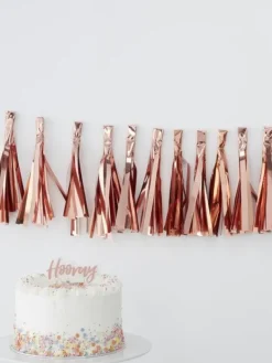 Sale - Tassel Garland, ruusukulta Juhlan Aika