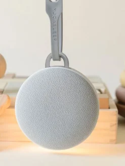 New Hushh 2.0 White Noise kaiutin vauvalle | Kapalot Ja Unipussit|Kätkythälyttimet