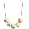 Outlet Imetyskoru (ivory) Imetyskorut