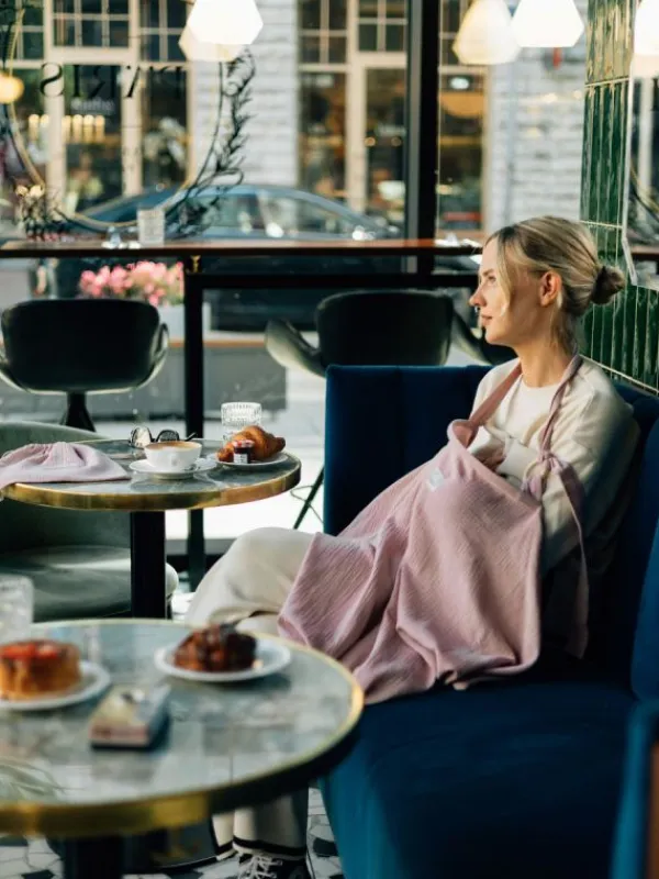 Imetyssuoja katseilta suojaamiseen, Blush Imetystarvikkeet