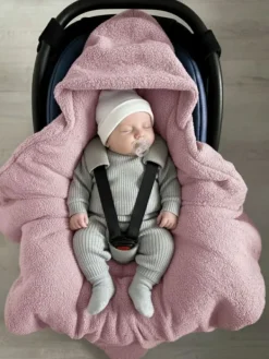 Lämmin boucle turvakaukalon viltti – antique pink Lämpöpussit