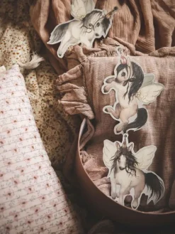 Outlet paperiköynnös FLYING PONIES Julisteet Ja Printit