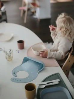 Sale - silikoninen ruoka-alusta - Blush Ruokailuhetkiin