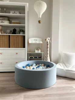 New Pehmeä pallomeri + pallot (valitse värit), dusty blue Lasten Pallomeret