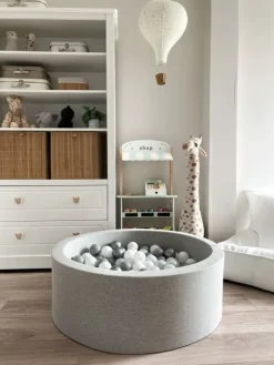 New Pehmeä pallomeri + pallot (valitse värit), light grey Lasten Pallomeret