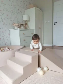 Clearance Pehmustettu pallomeri, leikkialusta, liukumäki ja portaat - Beige Lasten Pallomeret