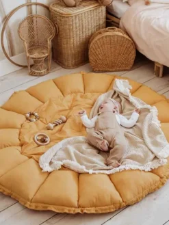 Hot Play&Go leikkimatto Organic soft Bloom, Dusty Mustard Leikkimatot