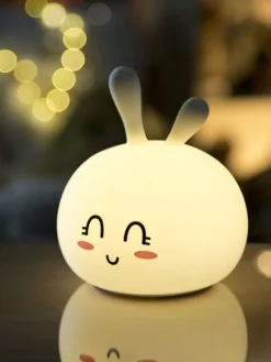 Outlet Rabbit & Friends Sweet Bunny Lamp –Silikoninen yövalo 7 värillä Yövalot Ja White Noise