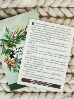 3 satukorttipakkaa pakettihintaan Vauvakirjat Ja Kortit