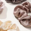 New Scrunchie satiinihiusdonitsi Äidin Hemmottelu