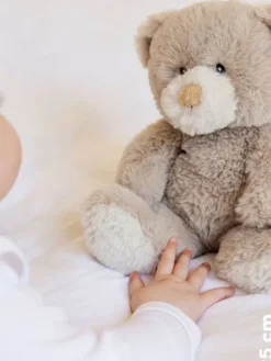 Hot Teddy Mocca 25cm – beige pehmonalle Ensilelut Ja Unirievut