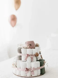 Vaippakakku tulevalle äidille, Dusty Pink Baby Shower -Lahjat