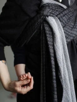 Online Vanamo kantoliina - Solki Graniitti tumma Kantoliinat Ja Kantoreput