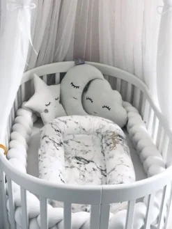 Online Velvet Palmikko reunasuoja pinnasänkyyn ja juniorisänkyyn - White Vuodevaatteet Ja Viltit
