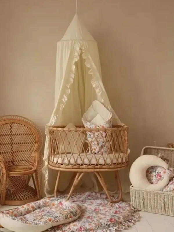 New Vuodekatos jossa etuosassa röyhelö, ecru Sängyt, Kehdot Ja Vaaterekit|Verhokatokset